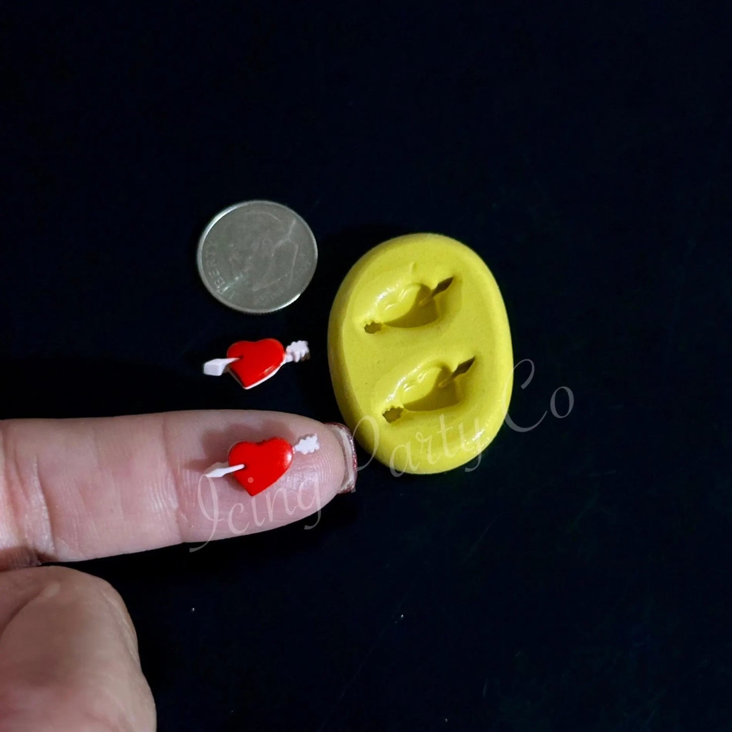 Arrow w/Heart Mold