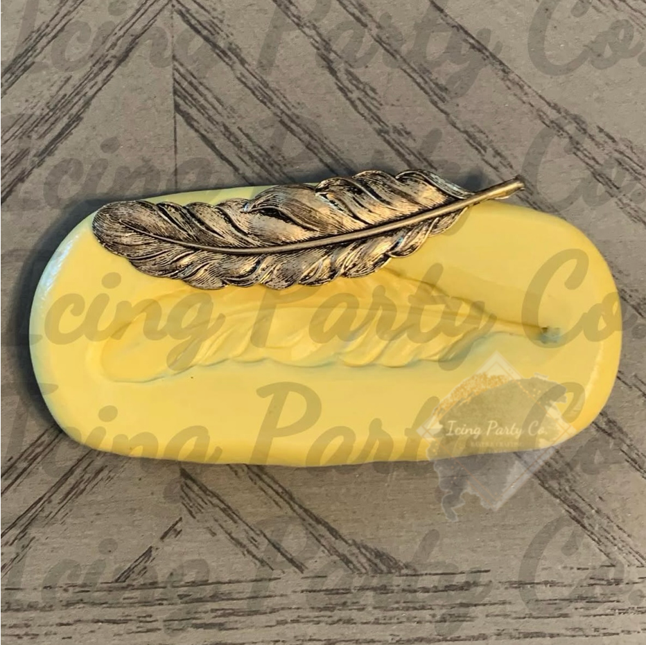 Fancy Feather Mold